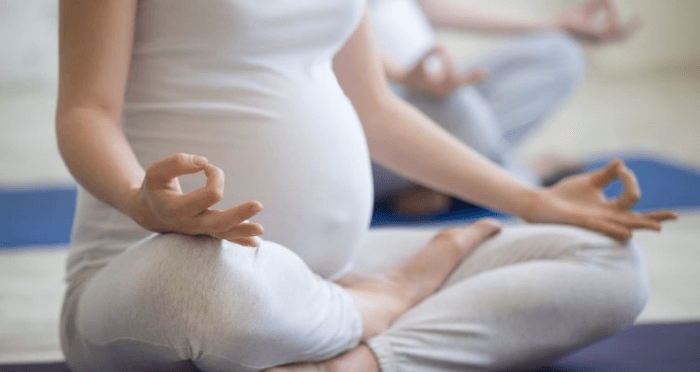 Cadeau anniversaire femme enceinte attentionné : Cours de prépa à l'accouchement