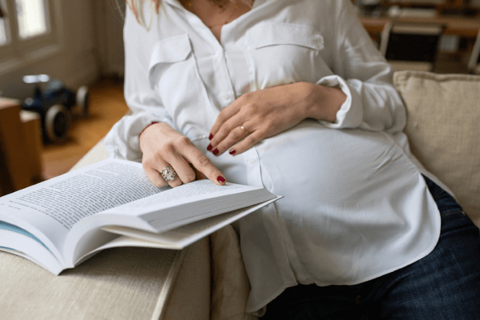Idee cadeau anniversaire pour femme enceinte : Livres utiles 